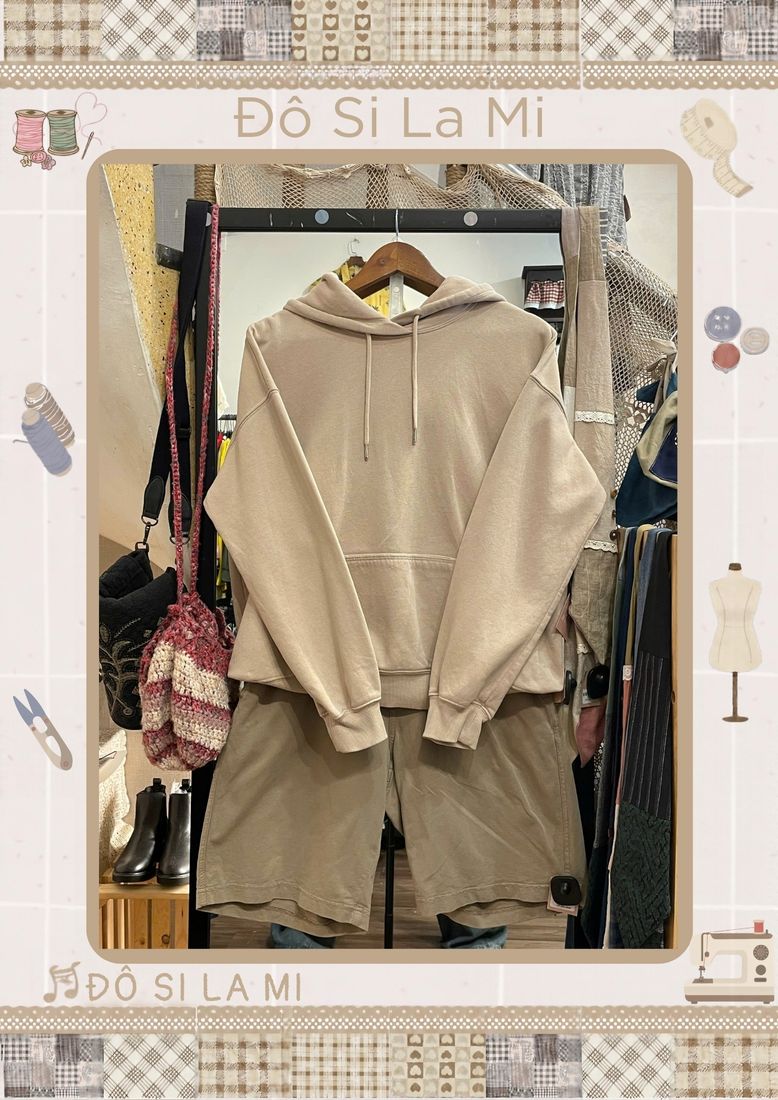 Áo hoodie be phối quần short cùng tông